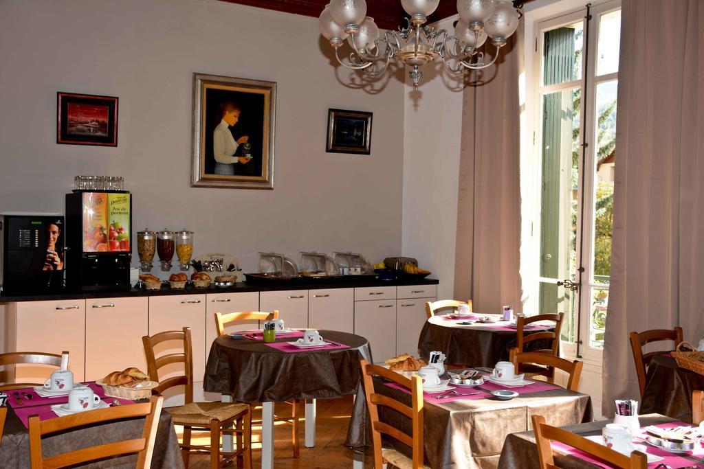 La Grande Eperviere Hotel Barcelonnette Bagian luar foto
