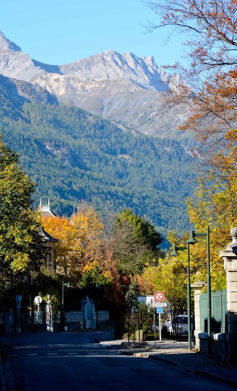 La Grande Eperviere Hotel Barcelonnette Bagian luar foto